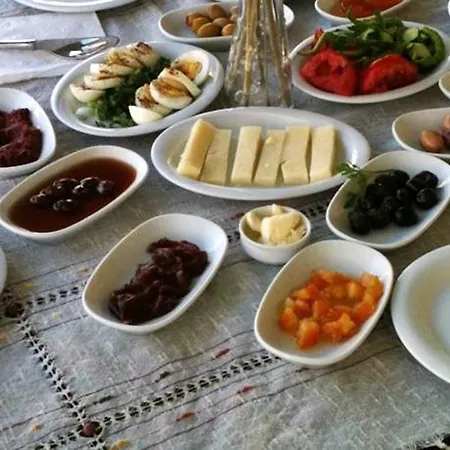 Konukevi Mor Salkim Konagi 2*