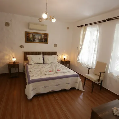 Mor Salkim Konagi Konukevi