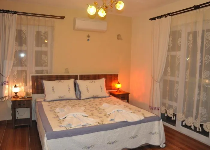 Mor Salkim Konagi 2* Alaçatı